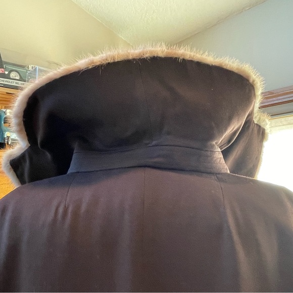 Vintage Mid length Montroy Coat - Picture 4 of 6